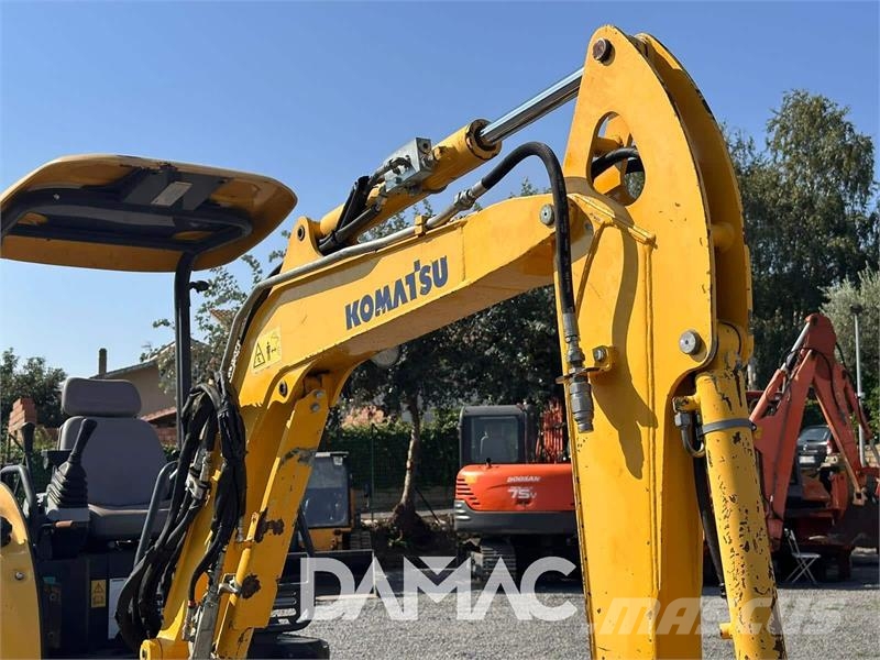 Komatsu PC26MR-3 Mini kotrók < 7t