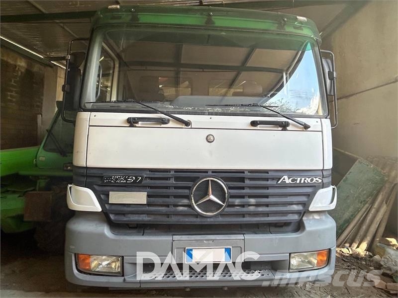 Mercedes-Benz ACTROS 1831 Lastbiler med tip