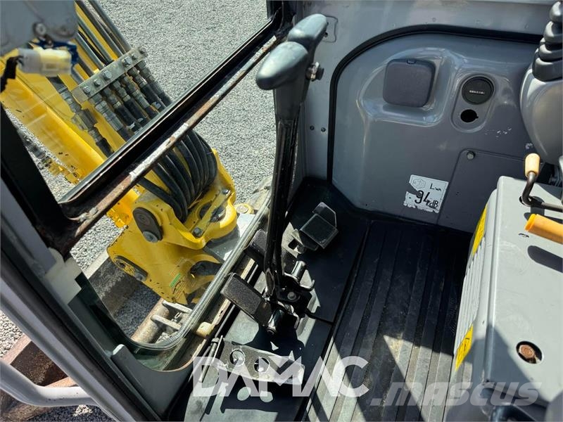 New Holland E35.2SR Мини екскаватори < 7 т