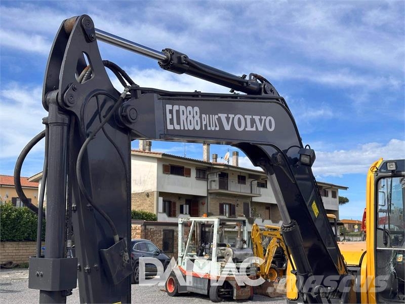Volvo ECR88 PLUS Mini pelle < 7t
