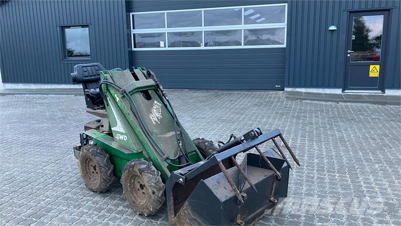 Avant Staldkat LS60 Avant Staldkat LS60 Mini nakladalci