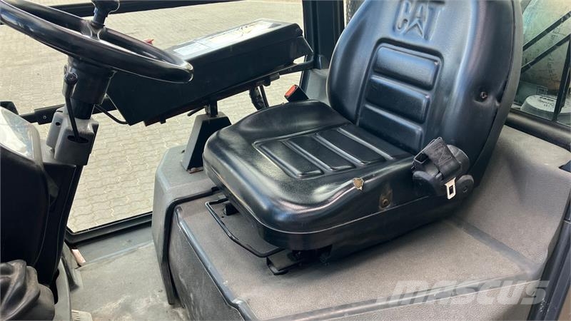 CAT GP20K CAT GP20K. 2tons Gas truck Camiones diesel