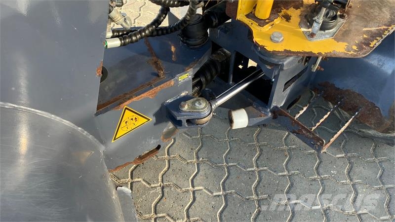 Eurotrac W11 Eurotrac W11 2200 timer Mini utovarivači