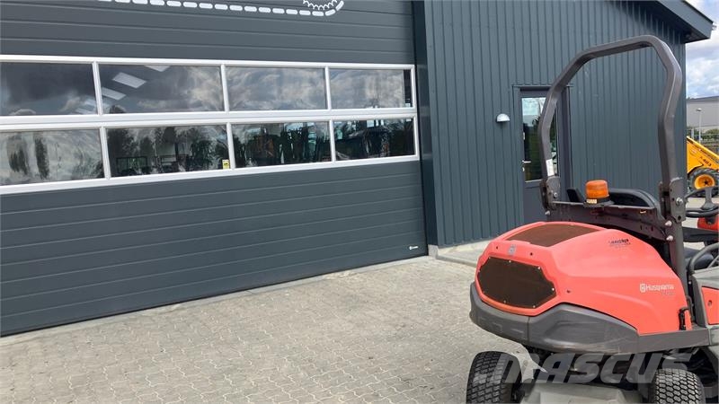 Husqvarna P 520D Husqwarna P520D 4WD Servo ركوب الحشائش