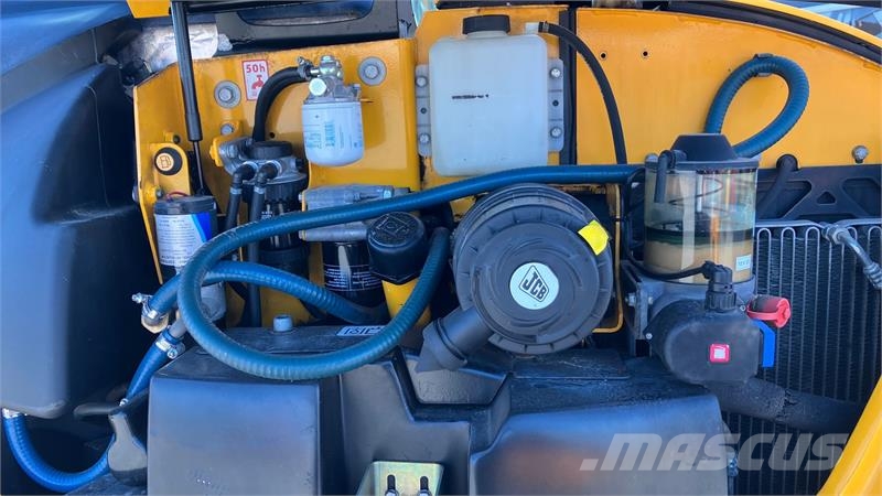 JCB 8085 ZTS JCB 8085 ZTS.med Powertilt Rupsgraafmachines