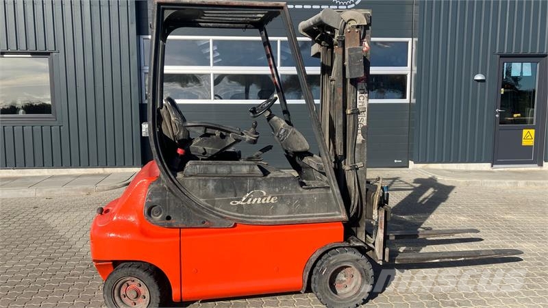 Linde E20P Linde 2 tons eltruck med godt udstyr Dizelski viličarji