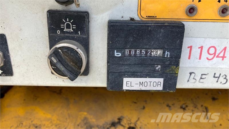 Omme 1550  Omme 1550 15 meters trailer lift رافعات ومنصات أخرى