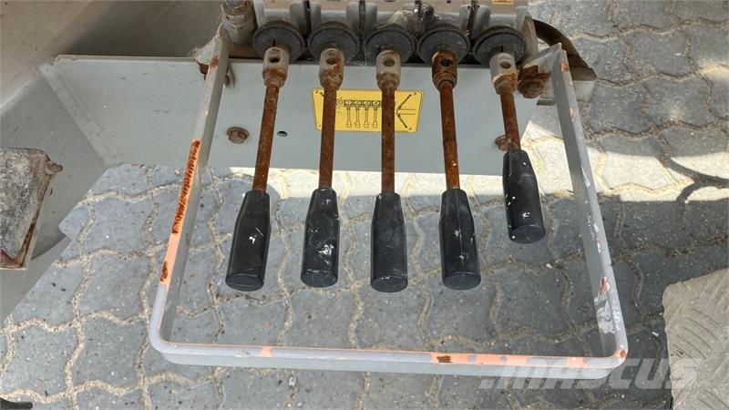 Omme 1830 Omme 1830 I velholdt stand رافعات ومنصات أخرى