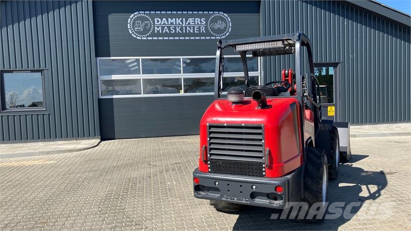 Schäffer 3550 Schaffer 3550 må køres på trailer Mini homlokrakodók