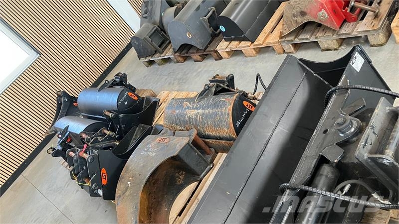 Takeuchi TB225  Ny Kibbar planerskovl دلاء