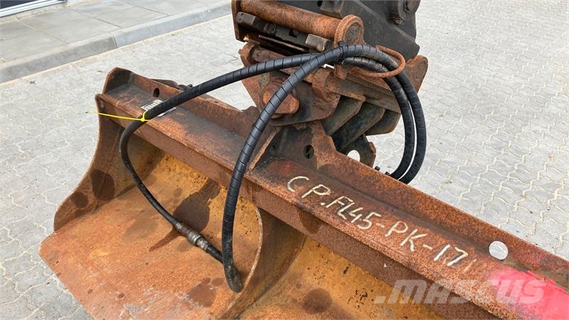 Takeuchi TB260 Takeuchi TB260 Gravemaskiner på larvebånd