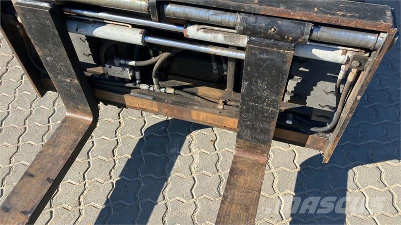 TCM FGE30 TCM FGE30 kun 2700 timer Dieseltrukit