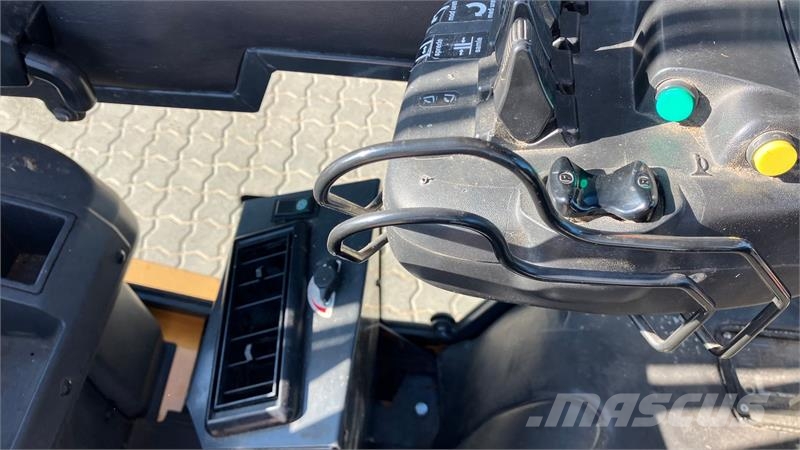 TCM FGE30 TCM FGE30 kun 2700 timer Dieseltrukit