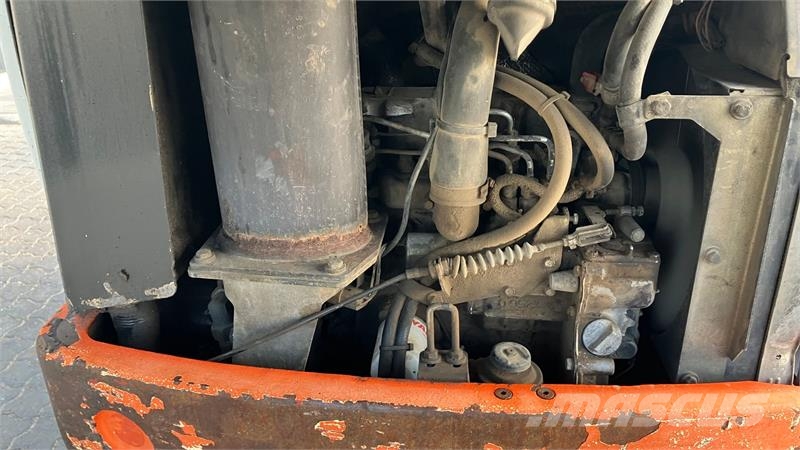 Terex TC16 Terex Tc16 Mini bagri <7t