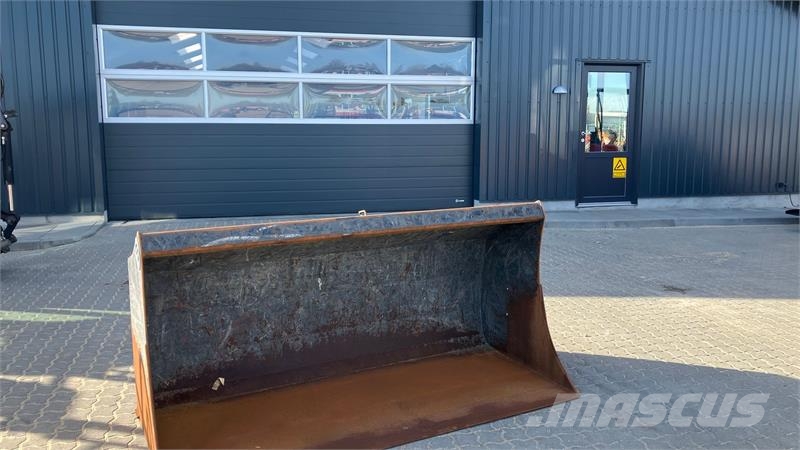 Volvo L30 Volvo L30 skovl på 200 cm Pás carregadoras de rodas