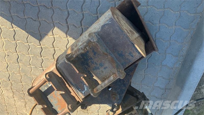 Wacker Neuson 2003 -2 VDS wacker Neuson 2003 -2 VDS Εκσκαφάκι (διαβολάκι) < 7t
