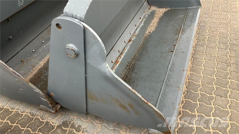 Weidemann T4512 Ny 4i1 skovl med kramer beslag Mininakladače