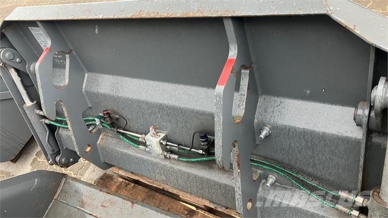 Weidemann T4512 Ny 4i1 skovl med kramer beslag Mininakladače