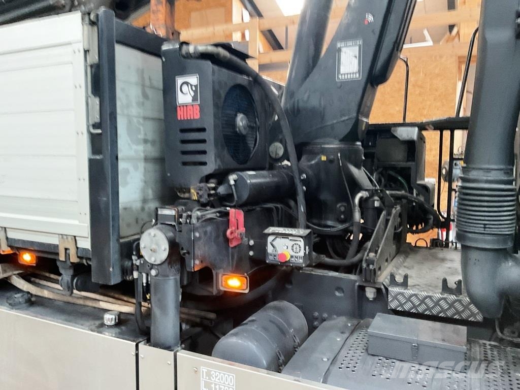 Mercedes-Benz 3256 8x4*4 Hiab 302 kran inkl. kærre Kiperi kamioni