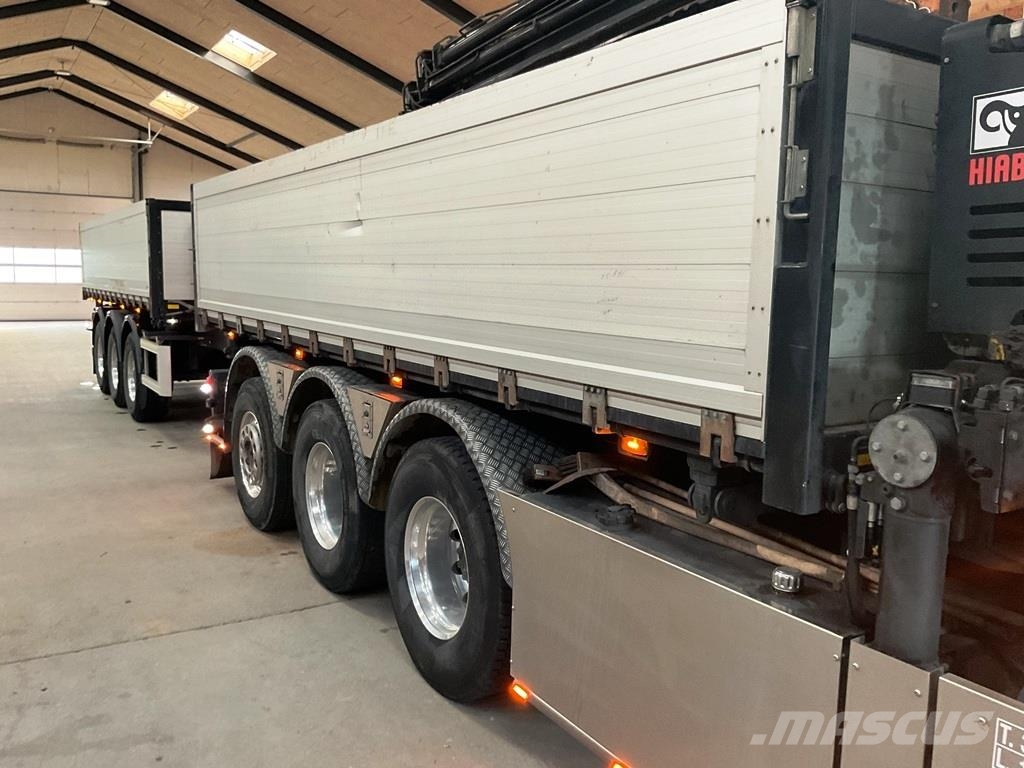 Mercedes-Benz 3256 8x4*4 Hiab 302 kran inkl. kærre Kiperi kamioni