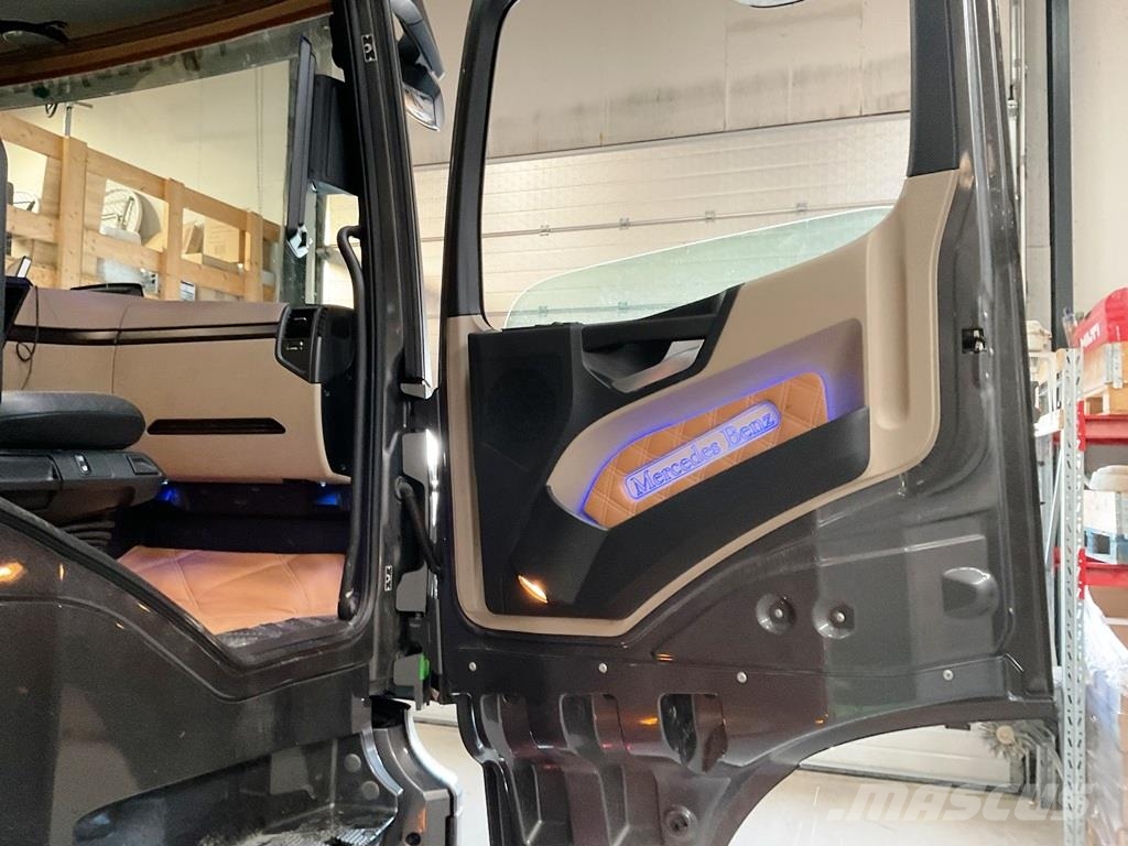 Mercedes-Benz 3256 8x4*4 Hiab 302 kran inkl. kærre Kiperi kamioni