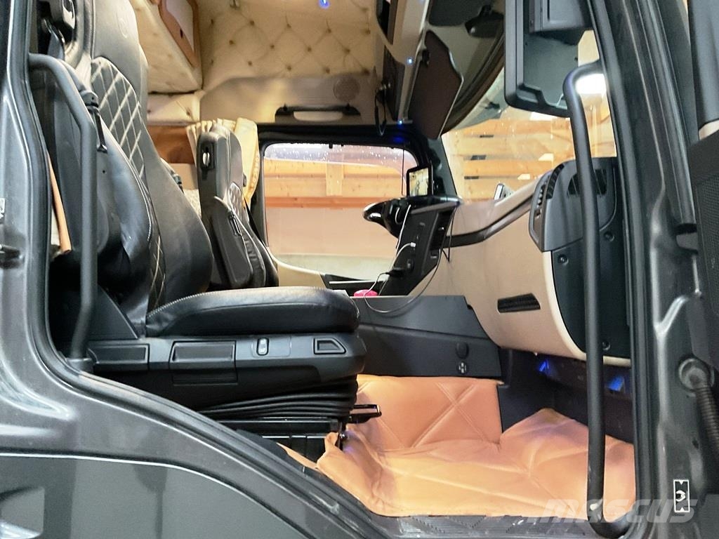 Mercedes-Benz 3256 8x4*4 Hiab 302 kran inkl. kærre Kiperi kamioni