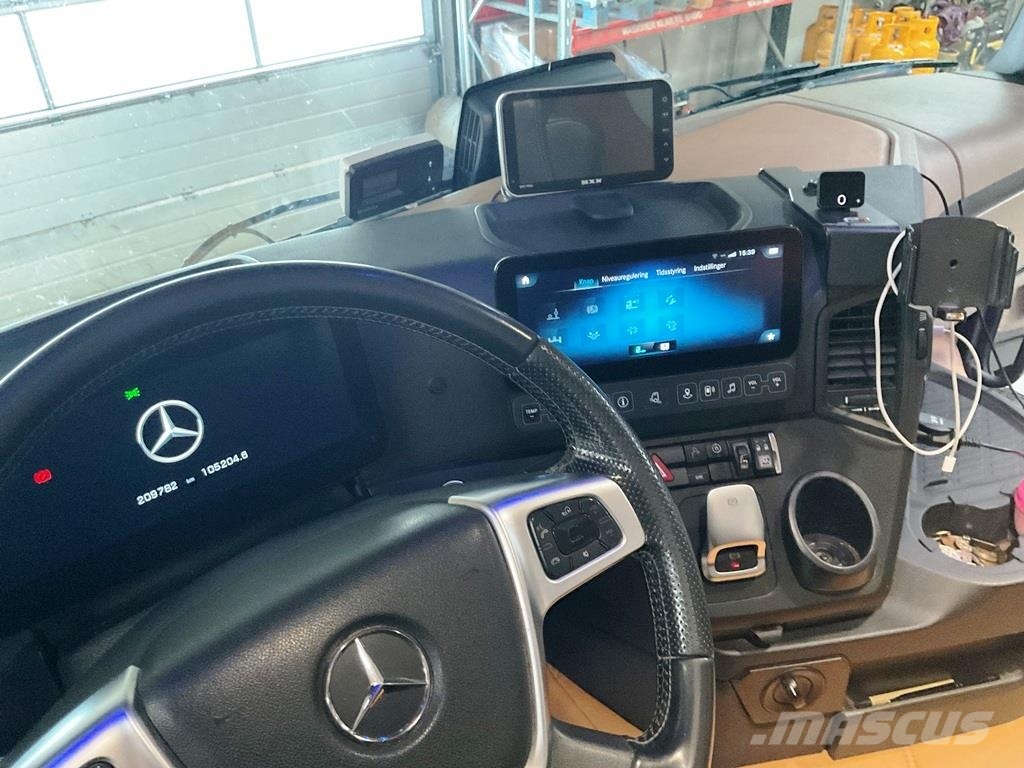 Mercedes-Benz 3256 8x4*4 Hiab 302 kran inkl. kærre Kiperi kamioni
