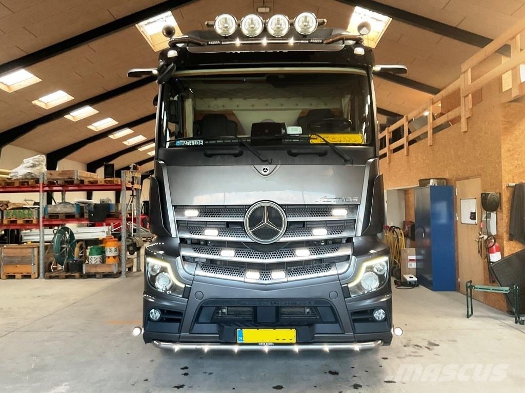 Mercedes-Benz 3256 8x4*4 Hiab 302 kran inkl. kærre Kiperi kamioni