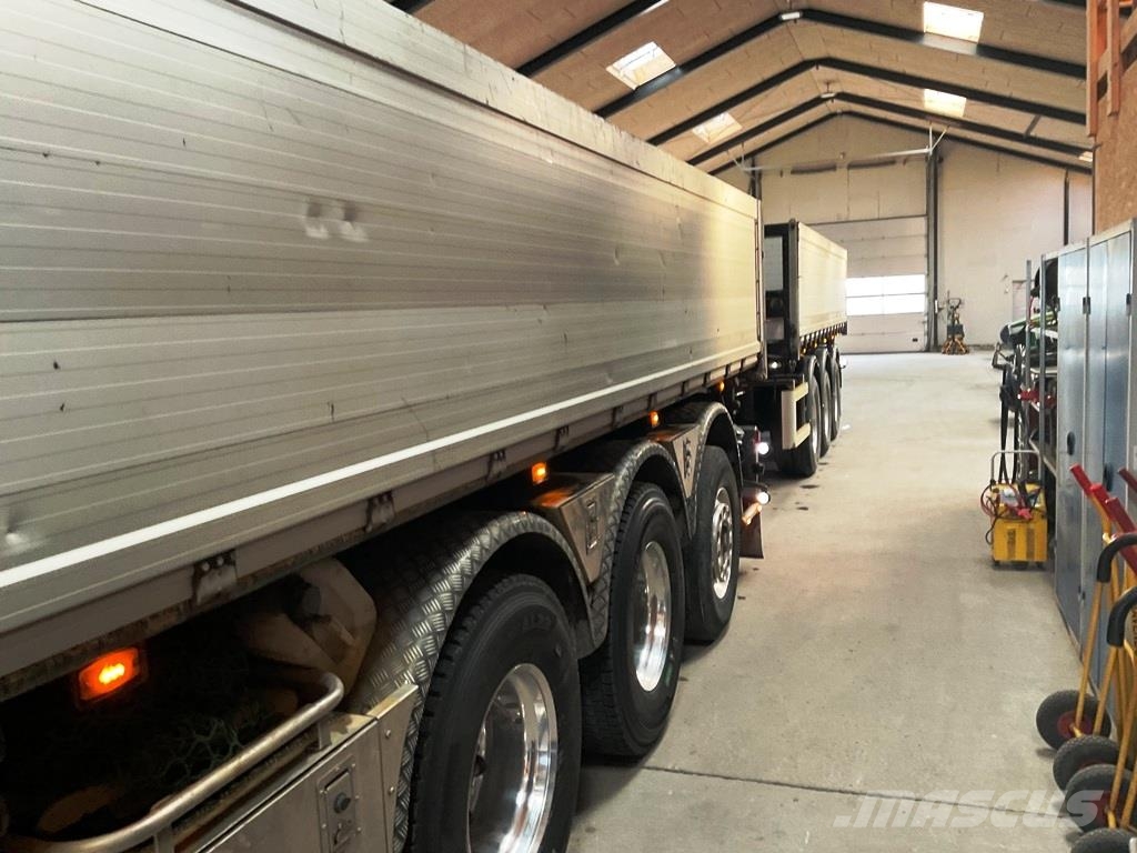 Mercedes-Benz 3256 8x4*4 Hiab 302 kran inkl. kærre Kiperi kamioni