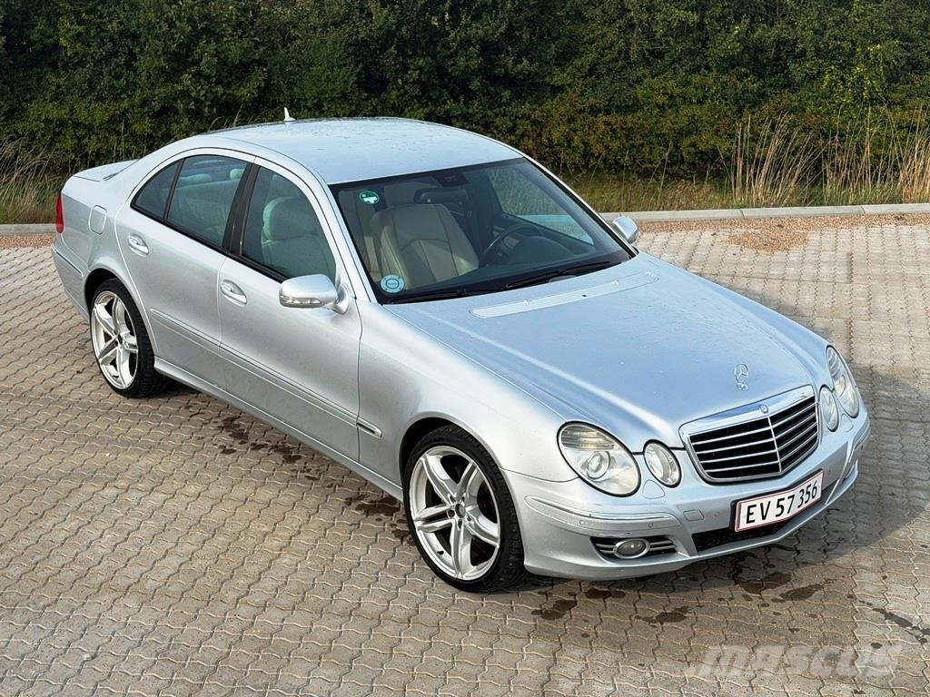 Mercedes-Benz E320CDI Sedan سيارات