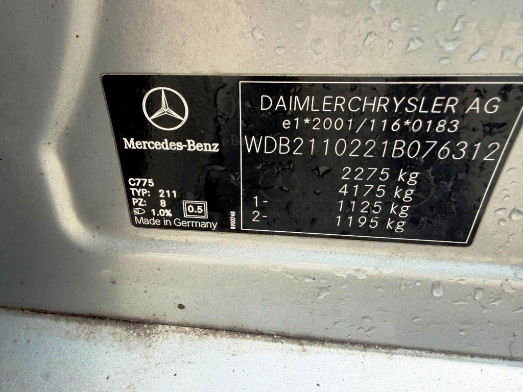Mercedes-Benz E320CDI Sedan سيارات