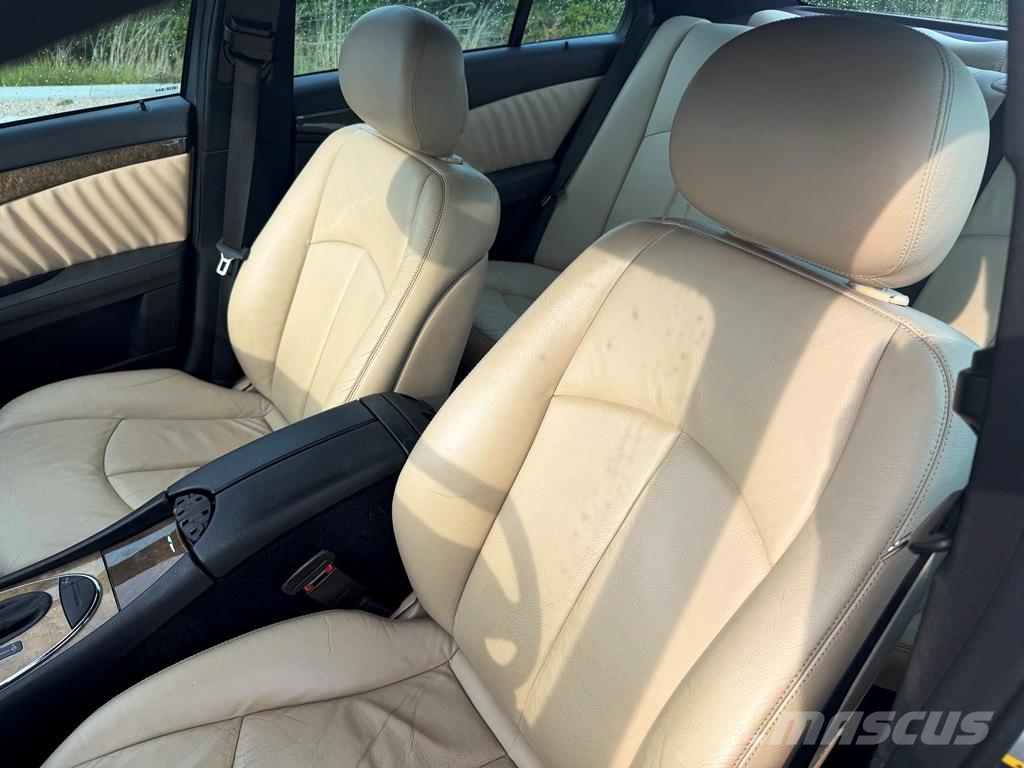 Mercedes-Benz E320CDI Sedan سيارات
