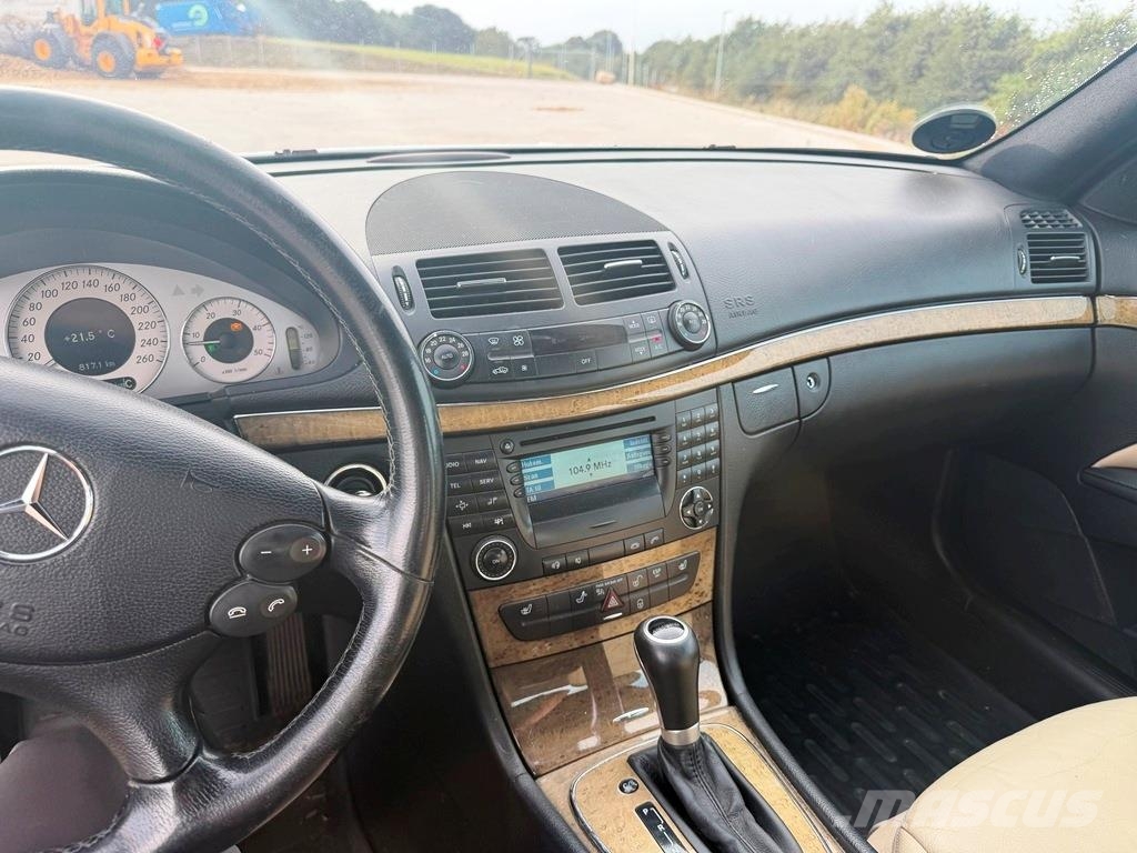Mercedes-Benz E320CDI Sedan سيارات