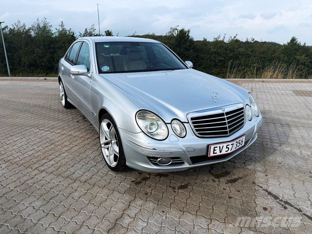 Mercedes-Benz E320CDI Sedan سيارات