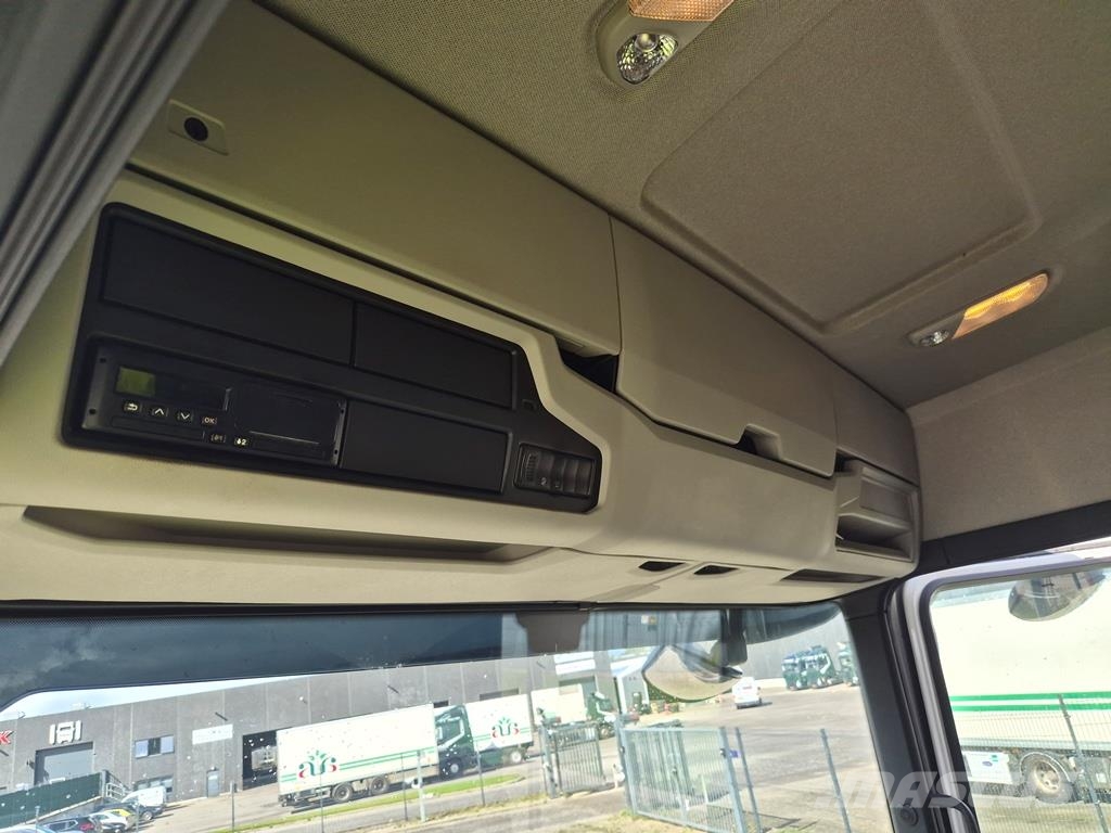 Scania G410 GAS HMF 2820 kran Kranwagen