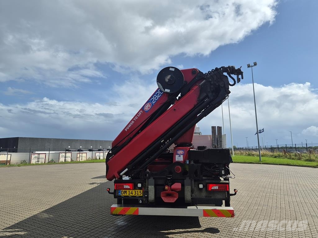 Scania G410 GAS HMF 2820 kran Kranwagen