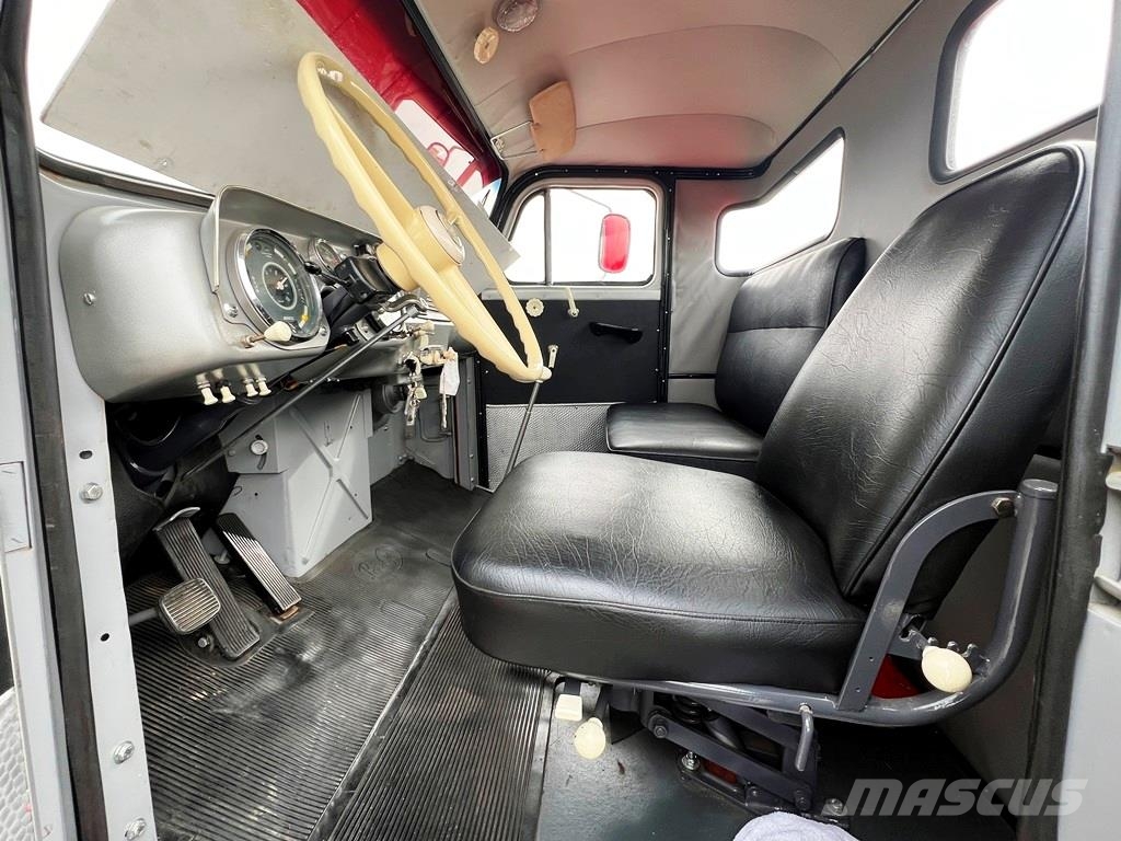 Scania LB 76 Total ny renoveret Camiones con caja de remolque