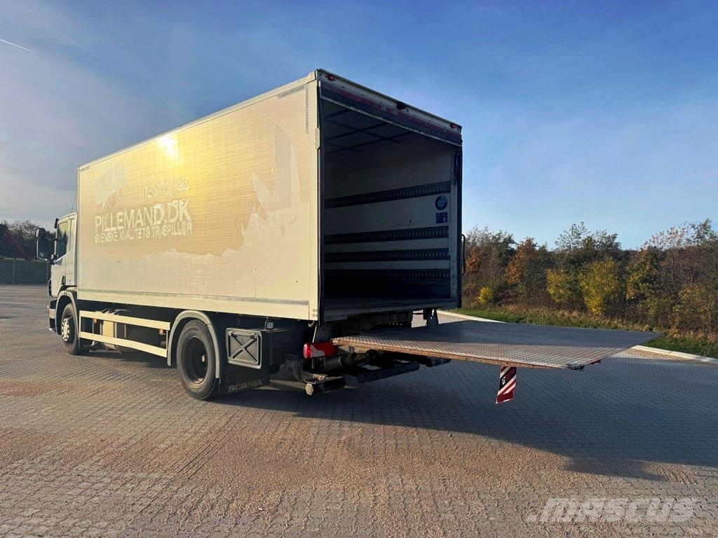 Scania P230 med lift Фургони