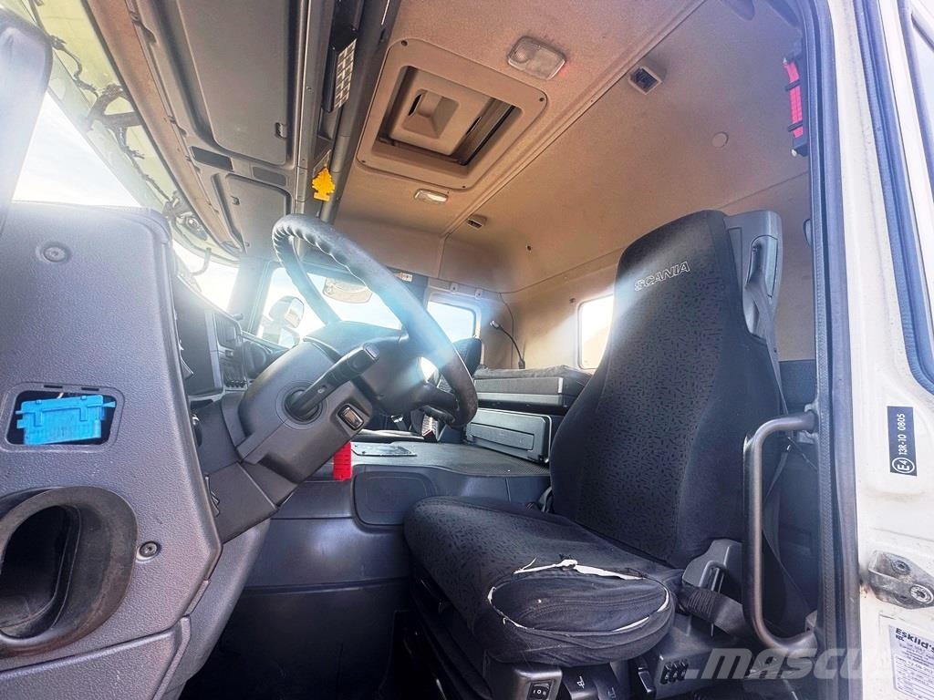 Scania P380 8x2*6 ADR-FL 24200L Грузовики-Фургоны