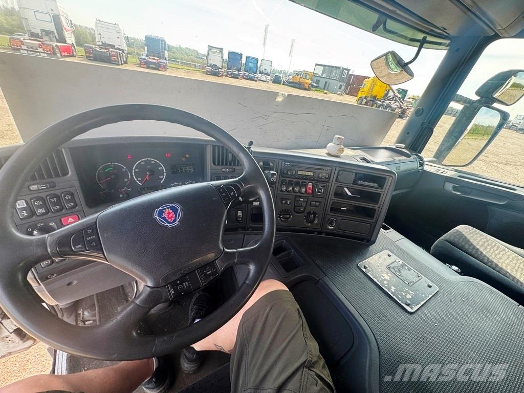 Scania P380 8x2*6 ADR-FL 24200L Грузовики-Фургоны