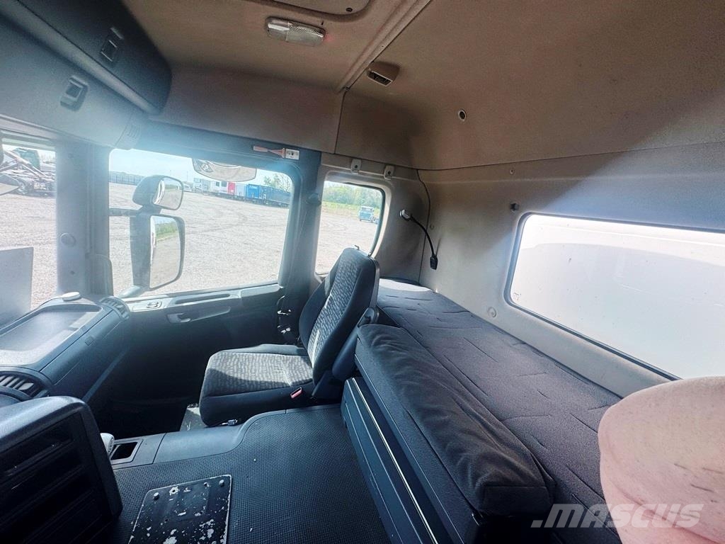 Scania P380 8x2*6 ADR-FL 24200L Грузовики-Фургоны