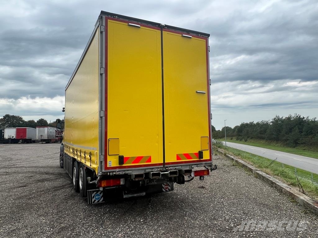 Scania T420 6x2 m. filter Фургони