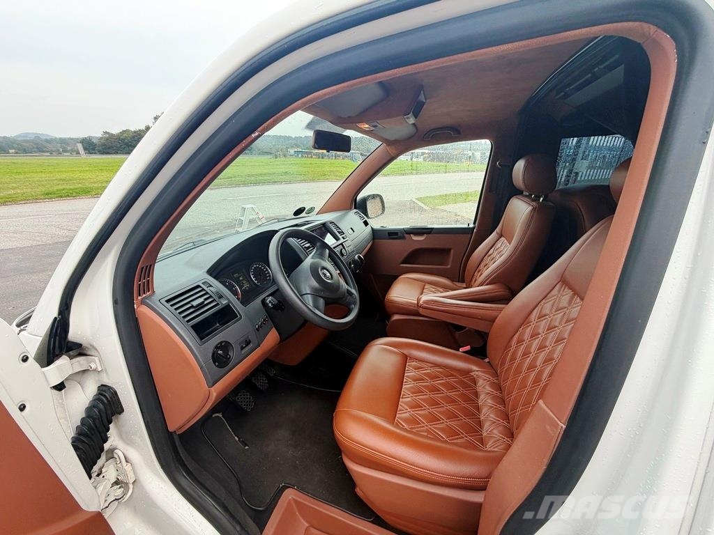 Volkswagen caravelle Deluxe edition moms fri Biler