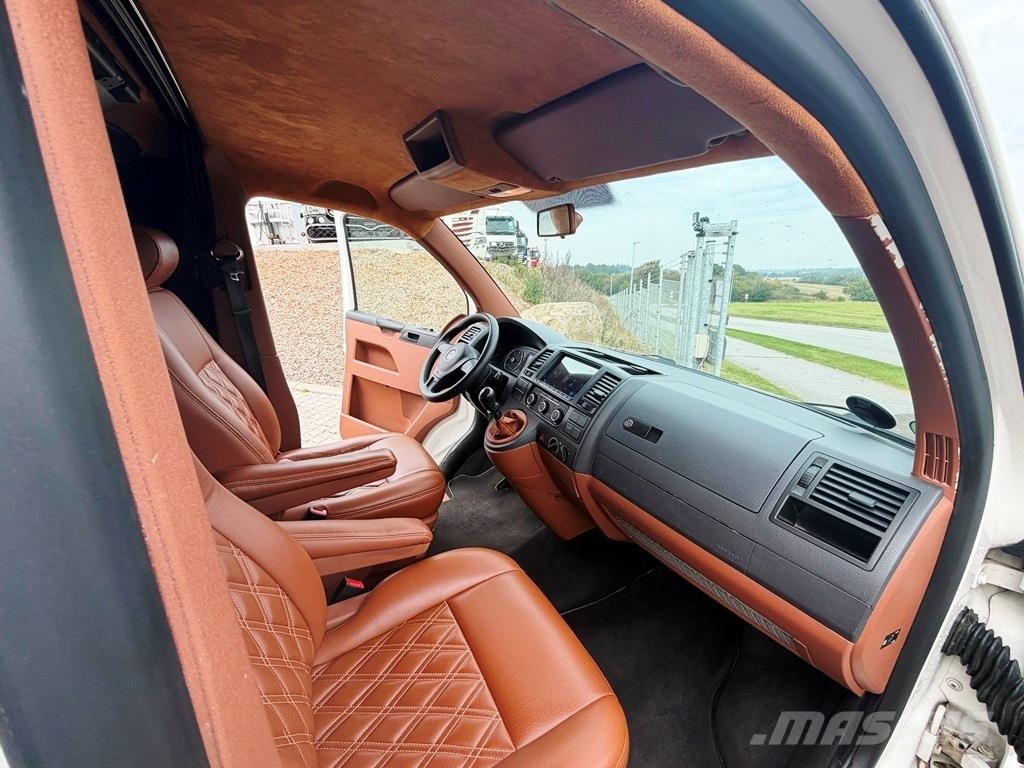 Volkswagen caravelle Deluxe edition moms fri Biler