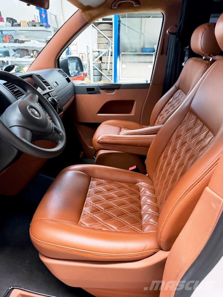 Volkswagen caravelle med special interior moms fri سيارات