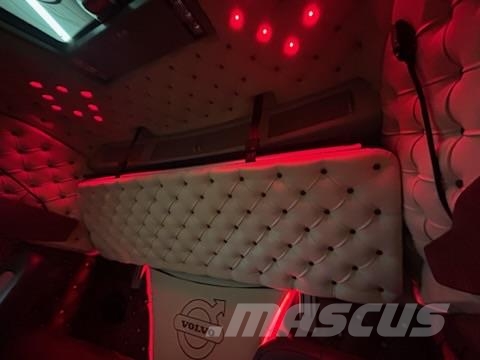 Volvo FH500TC 6x2 3000mm Hydr. 曳引機組件