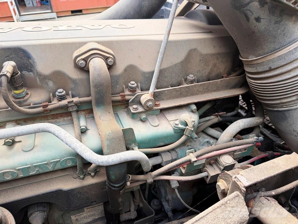 Volvo FM 9 260 sideåbning شاحنات ذات هيكل صندوقي