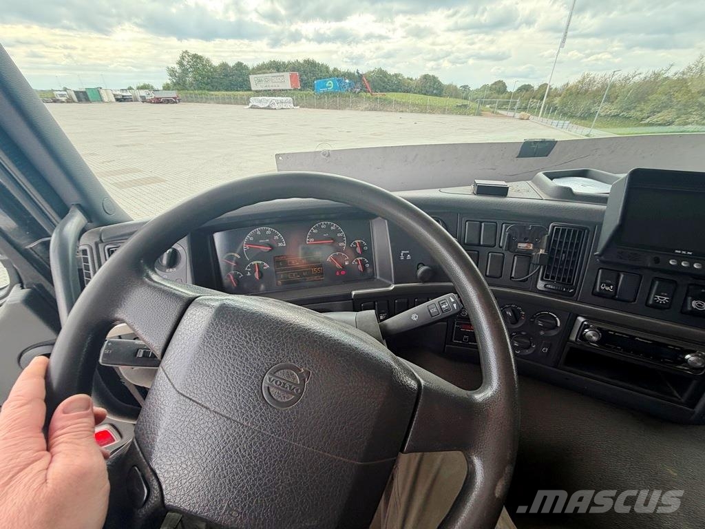 Volvo FM 9 260 sideåbning شاحنات ذات هيكل صندوقي