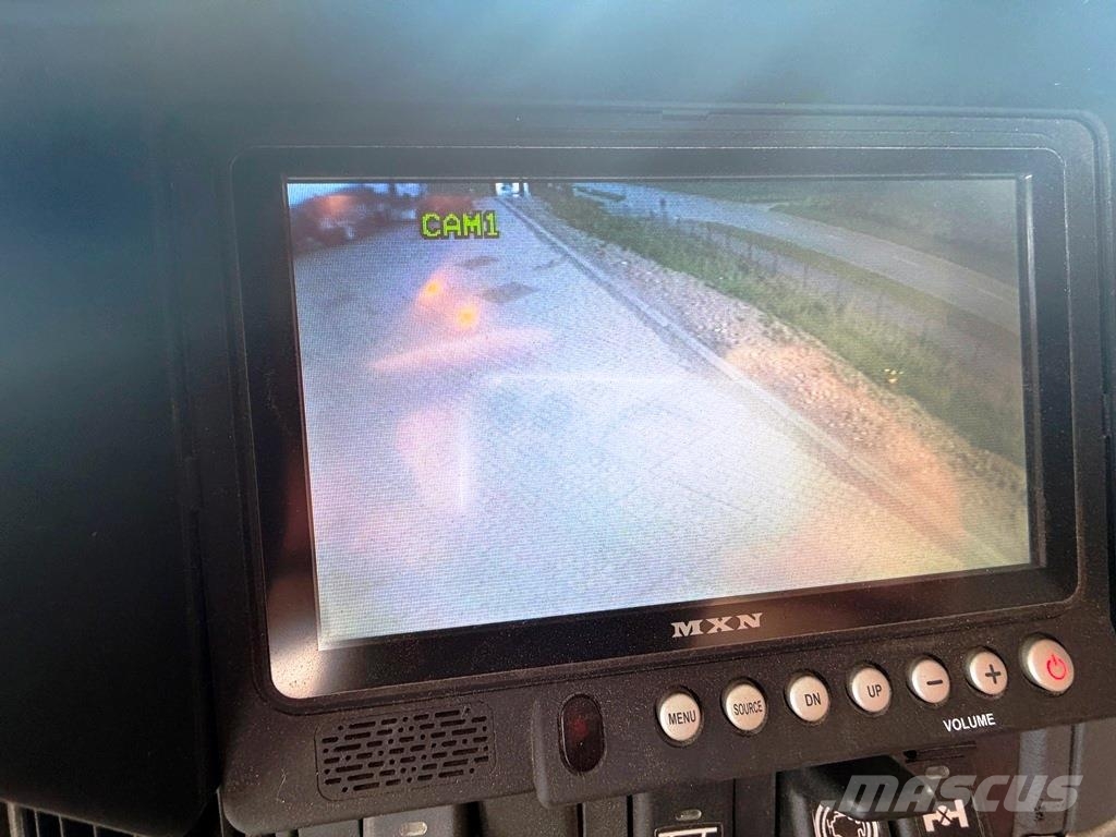 Volvo FM 9 260 sideåbning شاحنات ذات هيكل صندوقي