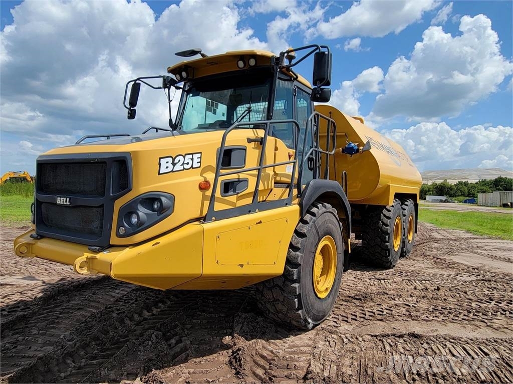 Bell B25E صهاريج مياه
